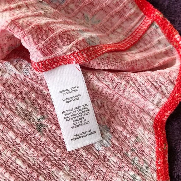 SOCIALITE Red Floral Flutter Sleeve Bodysuit - Picture 12 of 12